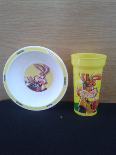 Лот: 9924827. Фото: 1. Стакан и тарелка Несквик Nesquik... Кружки, стаканы, бокалы