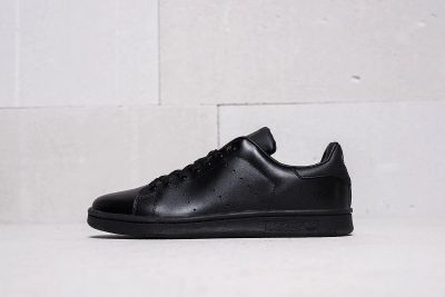 Лот: 11618200. Фото: 1. Кроссовки Adidas Stan Smith. Кеды, кроссовки, слипоны