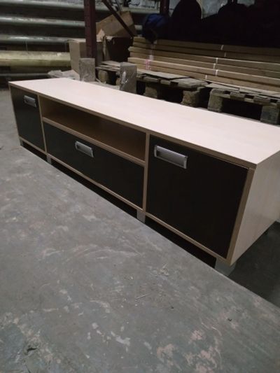 Лот: 17359637. Фото: 1. Тумба ТВ. Тумба под телевизор. Стойки и тумбы для аппаратуры