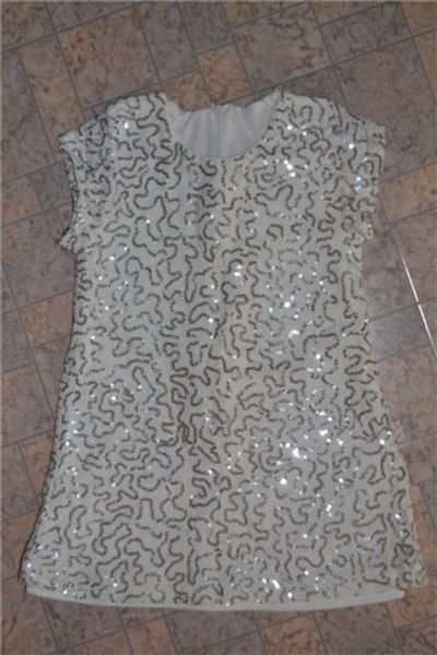 Лот: 7162864. Фото: 1. платье с поетками. Платья, сарафаны