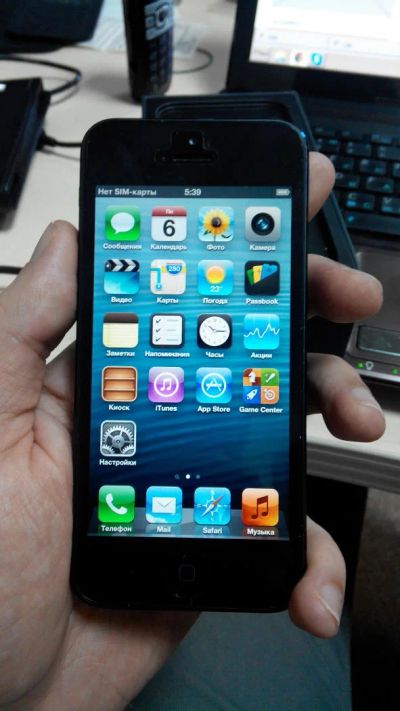 Лот: 5350932. Фото: 1. iPhone 5 64GB черный, идеальное... Смартфоны