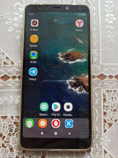 Лот: 16545183. Фото: 1. Смартфон Redmi 5. Смартфоны