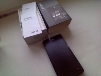 Лот: 4215295. Фото: 1. Asus zetphone 5 black. Смартфоны