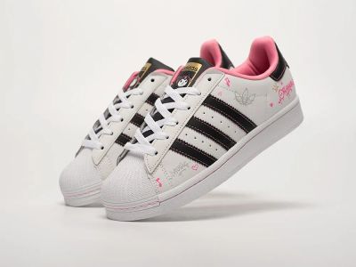 Лот: 24974380. Фото: 1. Кроссовки Hello Kitty x Adidas... Кеды, кроссовки, слипоны