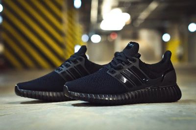Лот: 7986725. Фото: 1. Adidas кроссовки Ultra boost Adidas... Кеды, кроссовки, слипоны