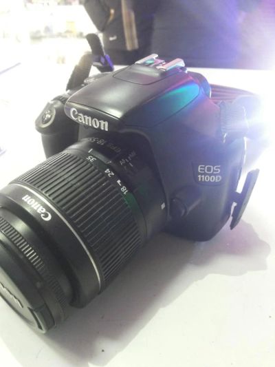 Лот: 6500463. Фото: 1. Canon EOS 1100D Kit б\у 4105 фоток... Цифровые зеркальные