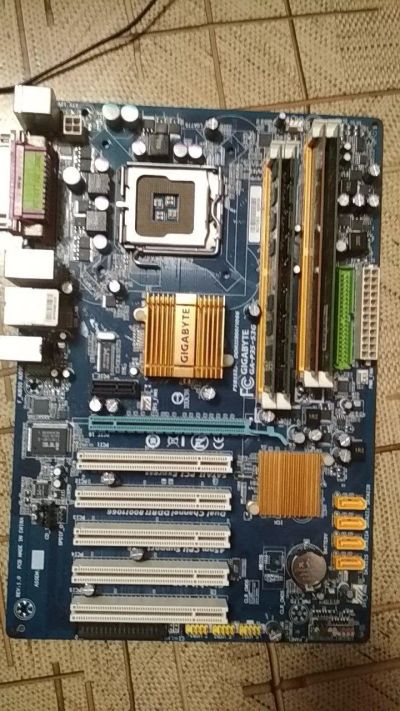 Лот: 11898036. Фото: 1. Материнская плата Gigabyte GA-P35-S3G... Материнские платы