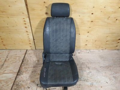 Лот: 18793008. Фото: 1. Сиденье Mazda Bongo SK82M F8 2003... Салон