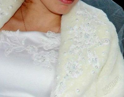 Лот: 2132401. Фото: 1. Продам свадебную шубку-накидку. Другое (свадебная мода)