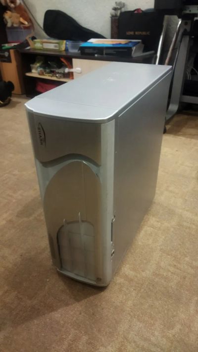 Лот: 21065640. Фото: 1. Корпус Thermaltake shark. Корпуса, блоки питания