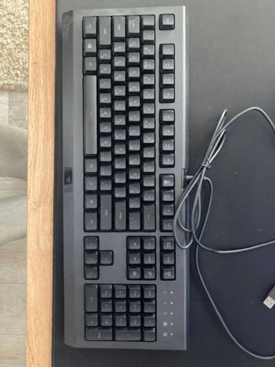 Лот: 19278979. Фото: 1. Клавиатура проводная Razer Cynosa... Клавиатуры и мыши