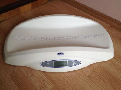 Лот: 9036257. Фото: 1. Весы детские Chicco. Другое (кормление и уход, гигиена)