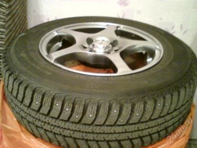 Лот: 927306. Фото: 1. R13 Диски + шины (4шт) ВАЗ. Шины на дисках