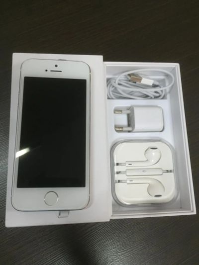 Лот: 7165962. Фото: 1. iPhone 5 полный комплект!. Смартфоны