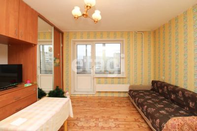 Лот: 25287226. Фото: 1. 3-комн. квартира , Красноярск... Квартиры, студии