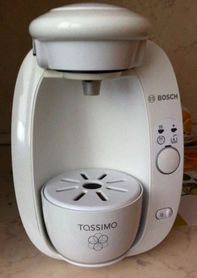 Лот: 9375189. Фото: 1. Кофемашина Bosch Tassimo - полностью... Кухонная