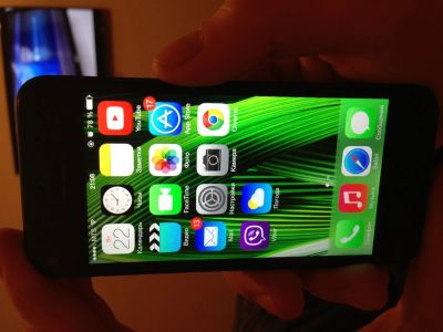 Лот: 3537411. Фото: 1. Продам iPhone 5 Black 16 gb. Смартфоны