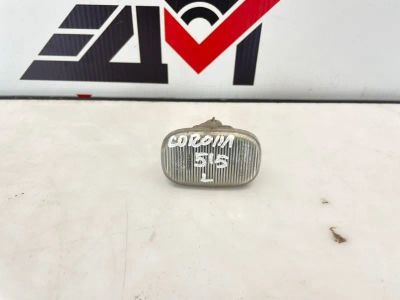Лот: 25718120. Фото: 1. повторитель поворота toyota corolla... Двигатель и элементы двигателя