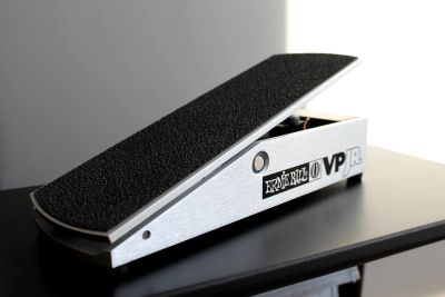 Лот: 16151104. Фото: 1. Ernie Ball Volume Pedal Педаль... Гитарные эффекты и комбоусилители