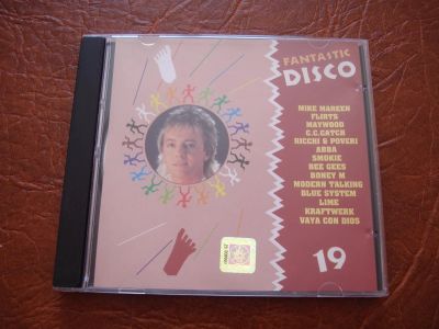 Лот: 11134875. Фото: 1. CD диск Fantastic disco 19. Аудиозаписи