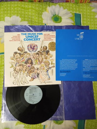 Лот: 22824816. Фото: 1. Abba ! bee gees ! Donna Summer... Аудиозаписи