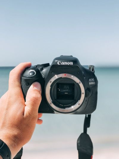 Лот: 12044291. Фото: 1. Canon 600d тушка body. Цифровые зеркальные