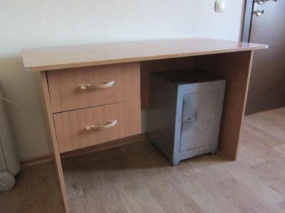 Лот: 6038703. Фото: 1. Стол. Другое (офисная мебель и домашние кабинеты)