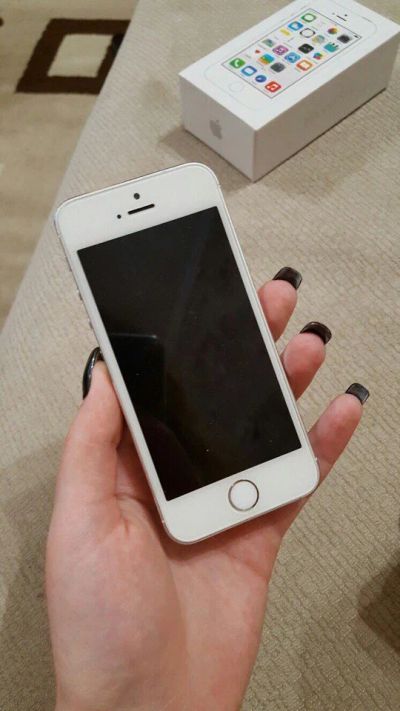Лот: 8829236. Фото: 1. Iphone 5s. Смартфоны
