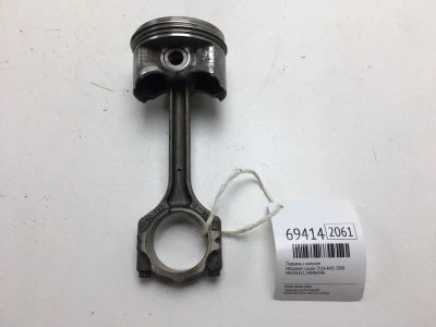 Лот: 20617234. Фото: 1. Поршень с шатуном Mitsubishi Lancer... Двигатель и элементы двигателя