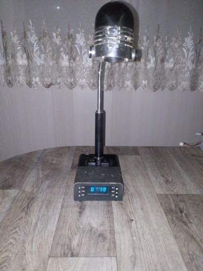 Лот: 14769998. Фото: 1. лампа настольная с часами из ссср. Другое освещение