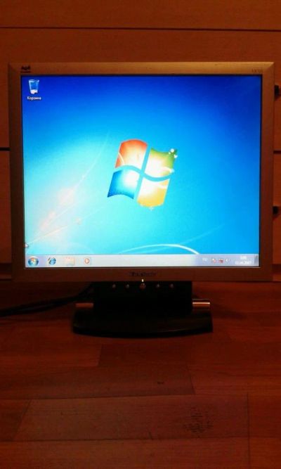 Лот: 7529906. Фото: 1. монитор ViewSonic va721 диагональ... ЖК-мониторы