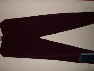 Лот: 10510440. Фото: 1. брюки бордо 46. Брюки, шорты