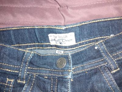 Лот: 11445900. Фото: 1. Продам джинсы. Брюки, шорты, джинсы