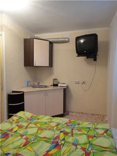 Лот: 4567080. Фото: 1. Сдается гостинка - Батурина 5г. Квартиры, студии