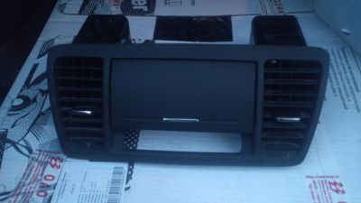 Лот: 7028077. Фото: 1. Верхний бардачок Subaru Legacy... Кузов