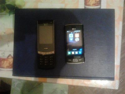 Лот: 1379860. Фото: 1. LG KF 755i + lg gm360i. Кнопочные мобильные телефоны