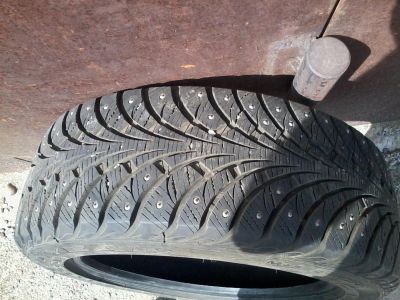 Лот: 3101196. Фото: 1. комплект зимней резины Goodyear... Шины