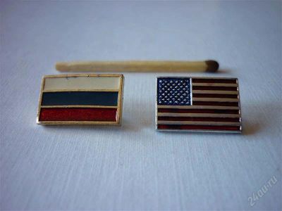 Лот: 795297. Фото: 1. Значки. Флаг России и флаг США... Другое (значки, медали, жетоны)