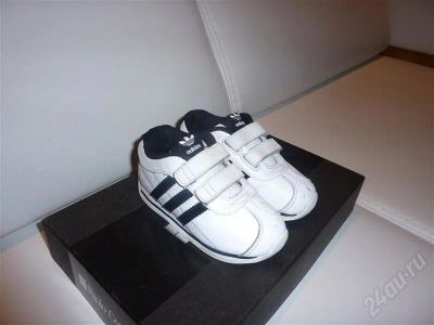 Лот: 555912. Фото: 1. Кроссовки Adidas 22р. Другое (дети растут)