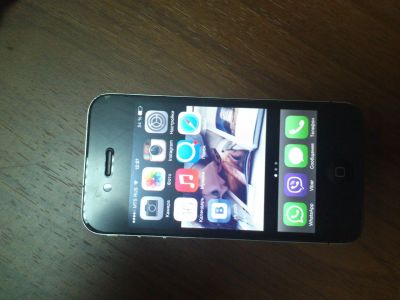 Лот: 4096906. Фото: 1. iPhone 4 8Gb Все работает, как... Смартфоны
