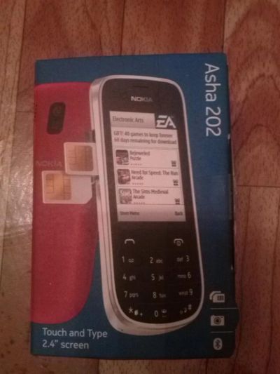 Лот: 3579499. Фото: 1. Nokia Asha 202. Кнопочные мобильные телефоны