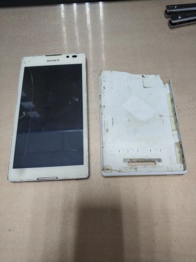Лот: 18980282. Фото: 1. №1537 Sony xperia c c2305. Смартфоны
