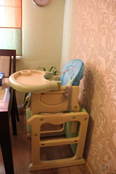 Лот: 5558113. Фото: 1. Стул для кормления Happy Baby... Стульчики для кормления