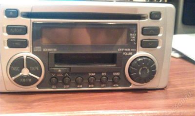 Лот: 2192360. Фото: 1. TOYOTA 2 DIN Родной CD магнитофон. Автомагнитолы