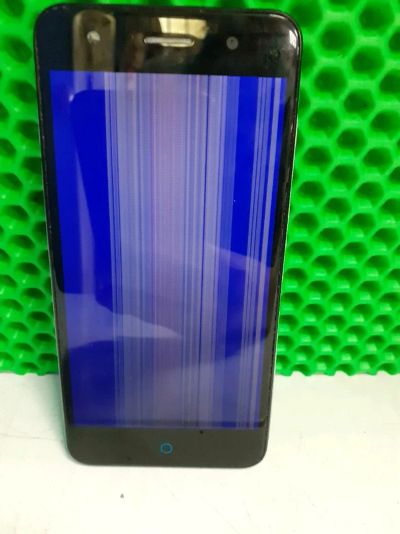 Лот: 17967029. Фото: 1. Смартфон ZTE не работает дисплей... Смартфоны
