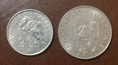 Лот: 22489909. Фото: 1. 20 франков и 50 франков 1972 года... Америка