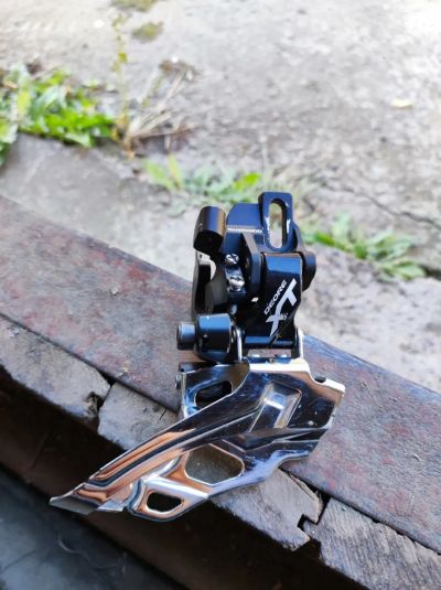 Лот: 19469829. Фото: 1. Переключатель передний Shimano... Запчасти