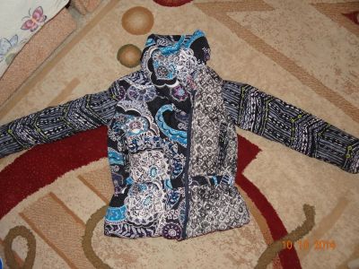 Лот: 4606904. Фото: 1. продам утепленную куртку Desigual. Верхняя одежда