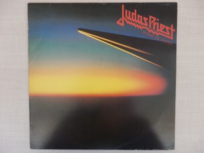 Лот: 24425044. Фото: 1. LP Judas Priest - Point Of Entry... Аудиозаписи