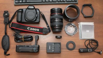Лот: 11029925. Фото: 1. Фотоаппарат Canon 5D mark II... Цифровые зеркальные